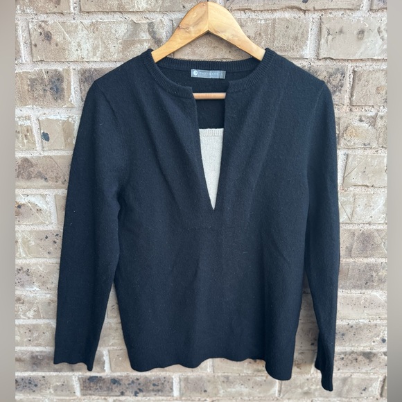 InCashmere Black V-Neck Sweater size L - Picture 2 of 5